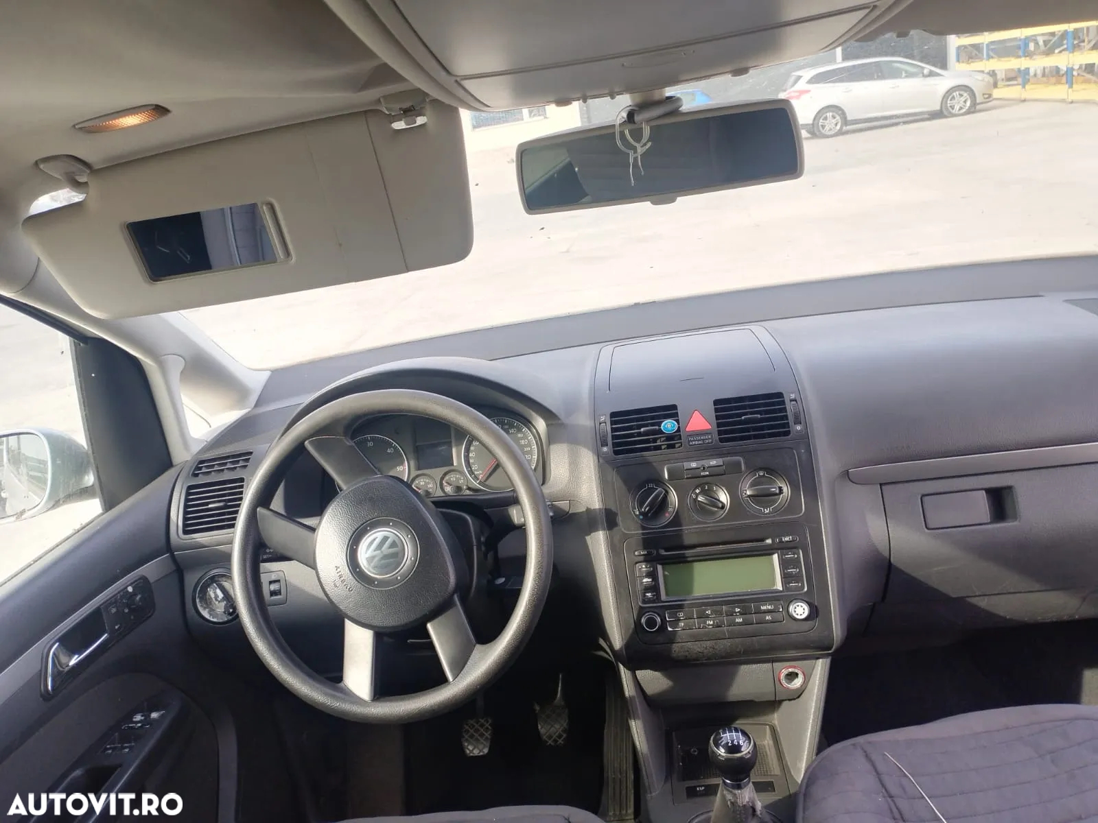Dezmembram VW Touran - 2
