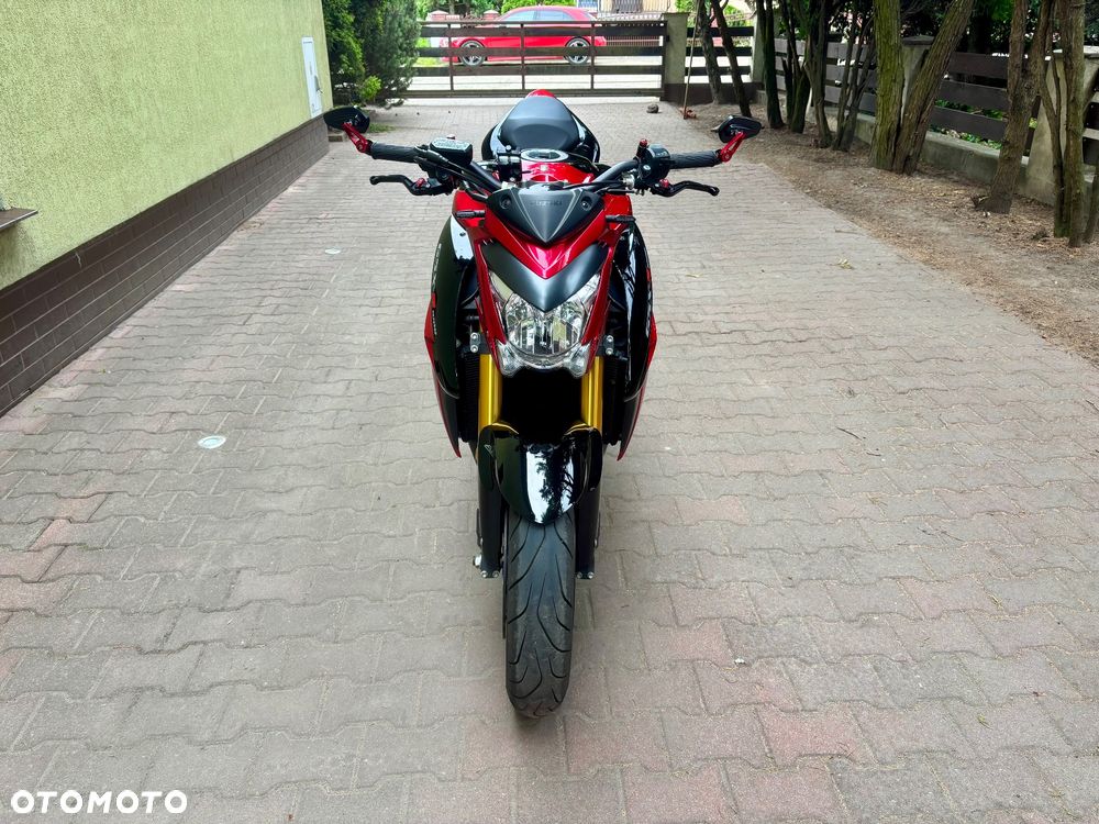 Suzuki GSX 1000 - 9