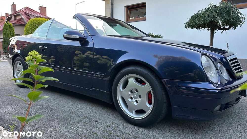 Mercedes-Benz CLK - 25