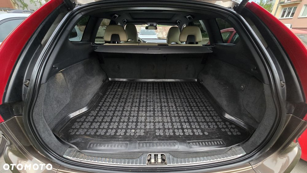 Volvo XC 60 - 8
