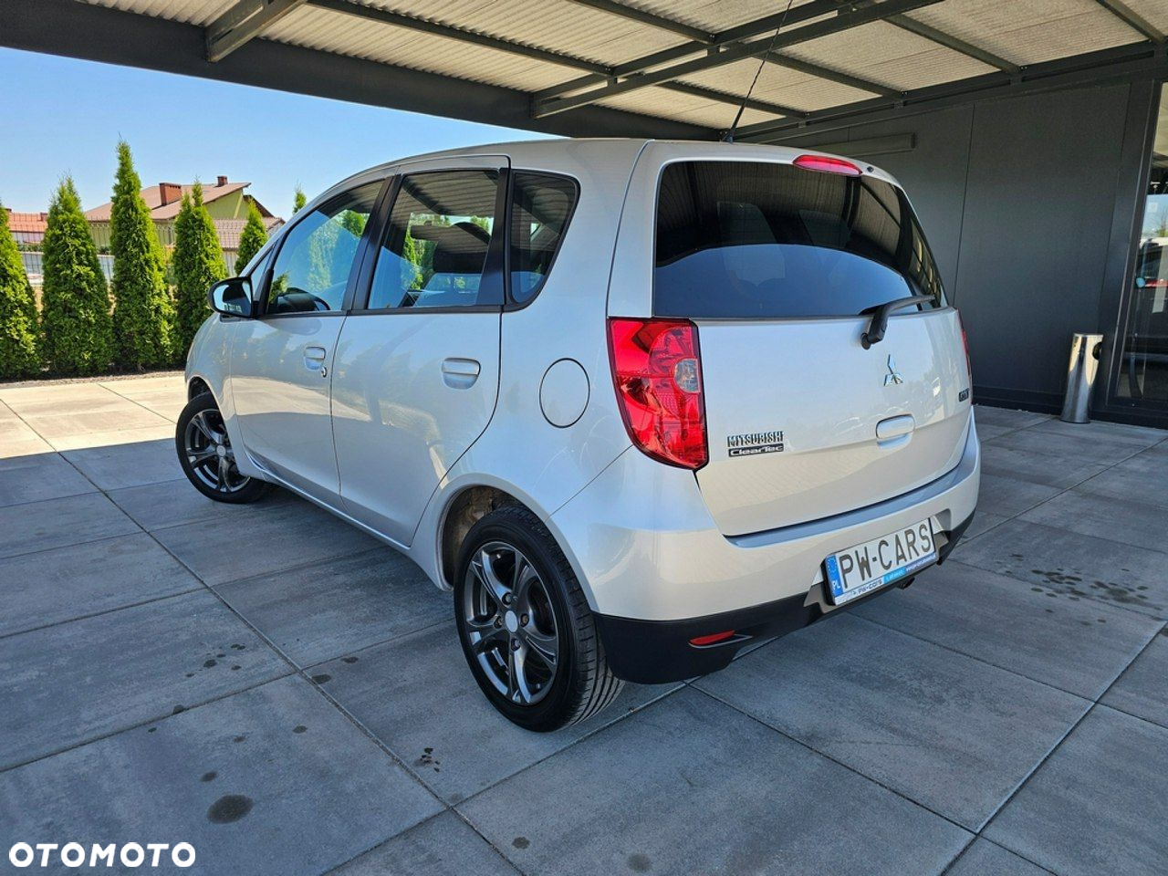 Mitsubishi Colt - 4