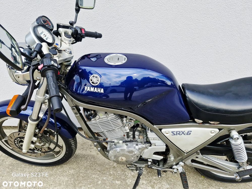Yamaha SRX - 10