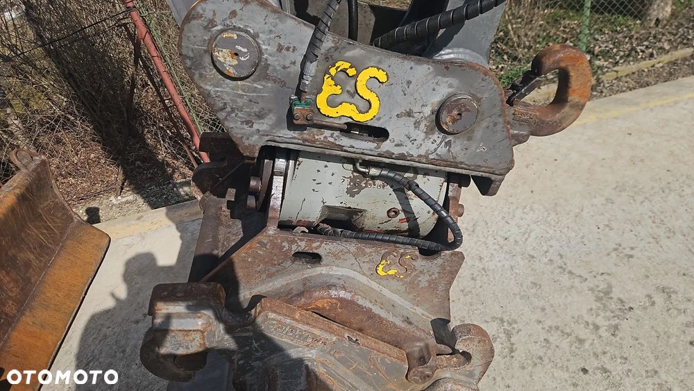 Volvo EW 140C 2008 koparka kołowa powertilt - 8