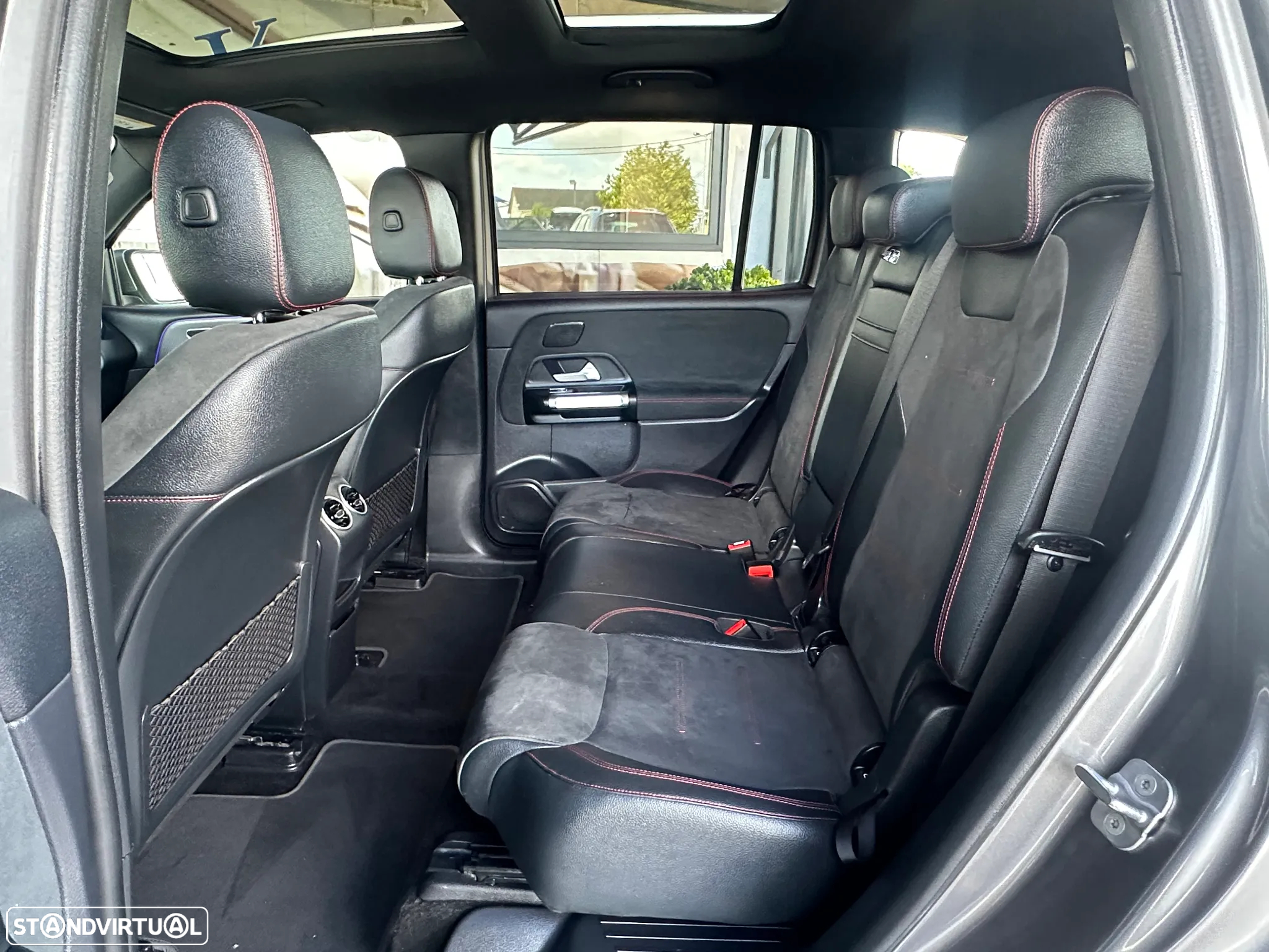 Mercedes-Benz EQB 250+ AMG Line - 50