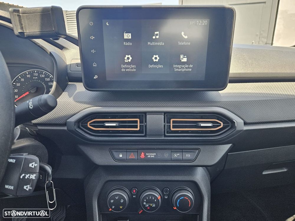 Dacia Sandero - 28