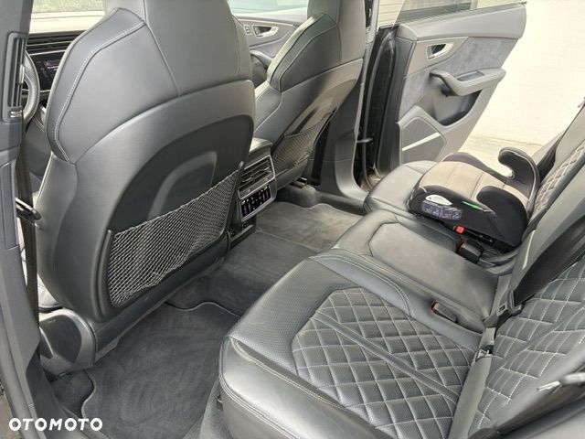 Audi SQ8 - 26
