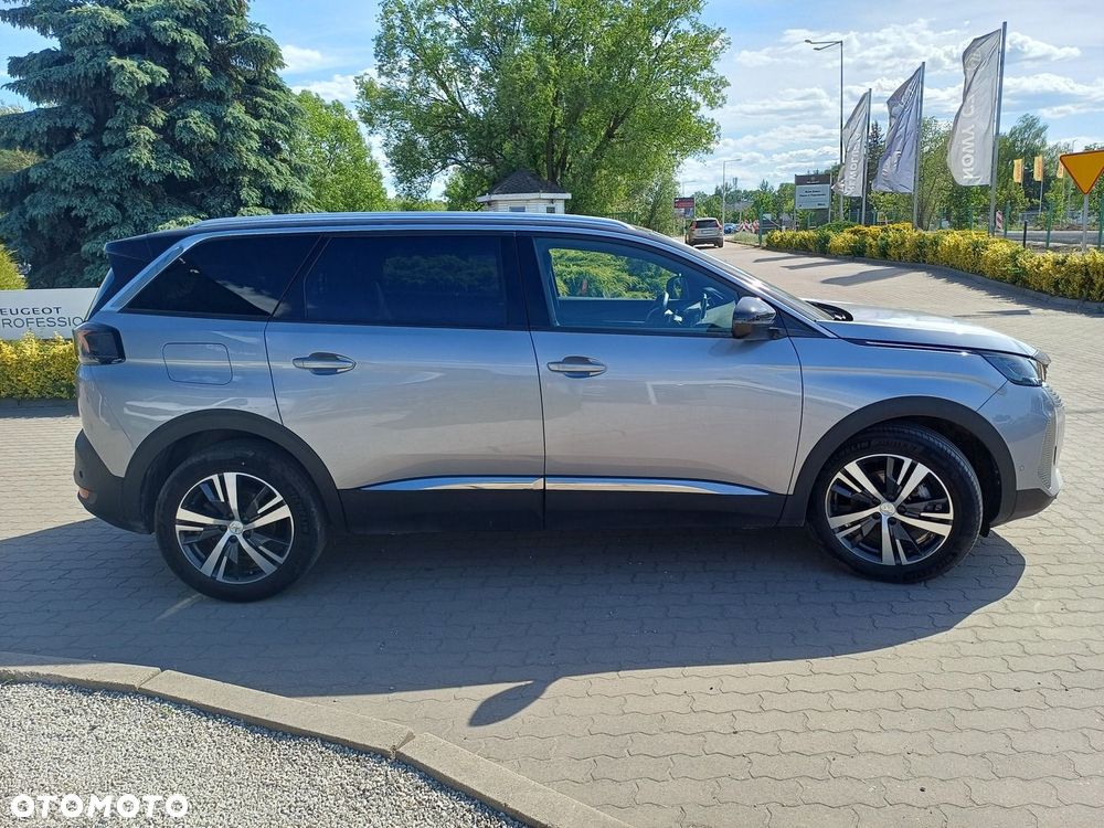 Peugeot 5008 - 8