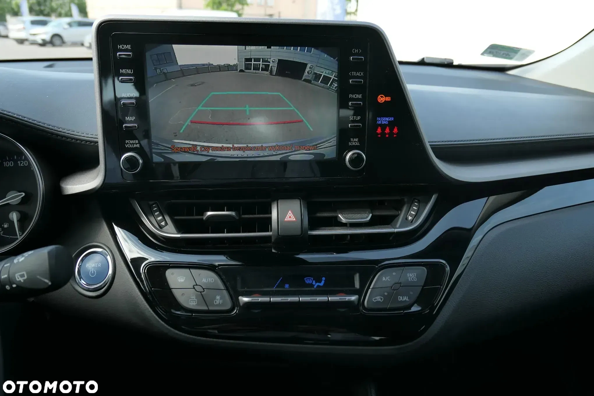 Toyota C-HR - 16