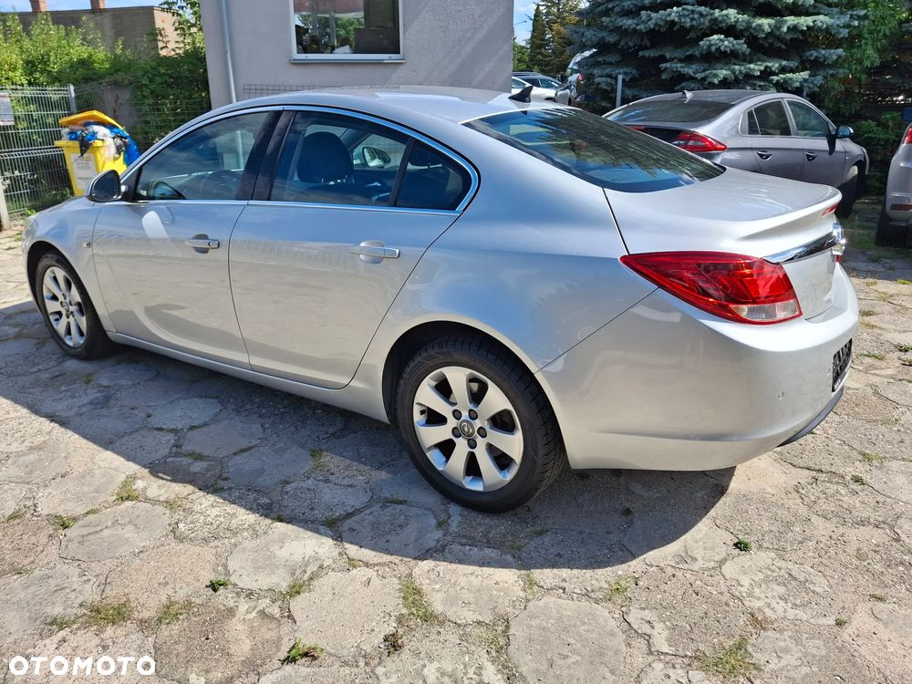 Opel Insignia 1.8 Sport - 2
