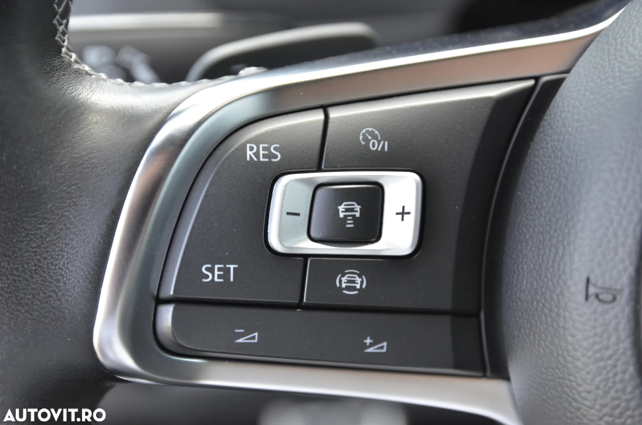 Volkswagen Tiguan Allspace 2.0 TDI SCR 4Motion DSG R-Line - 30