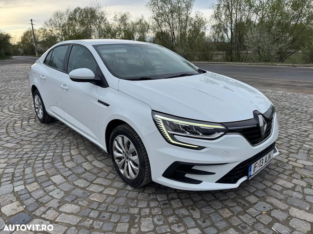 Renault Megane TCe 114 GPF Life - 9