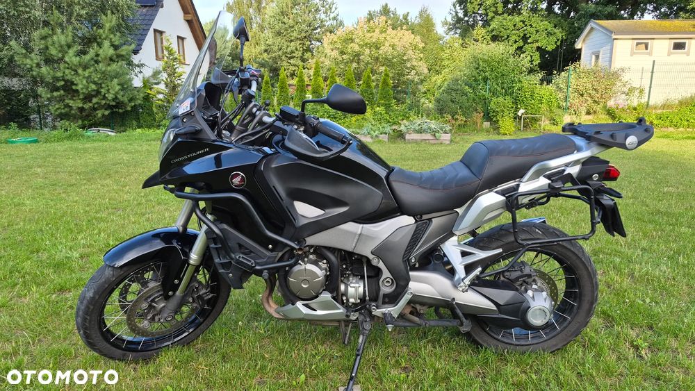 Honda VFR - 9