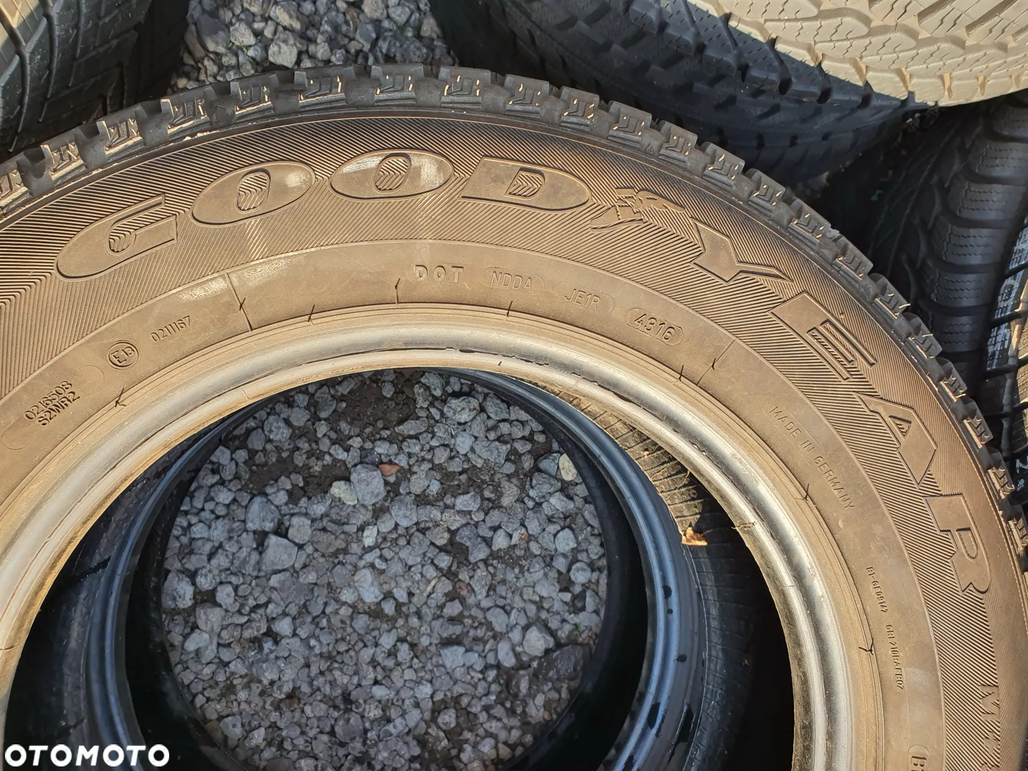 GOODYEAR 215/70R16 100T VECTOR 4 SEASONS (2szt.) (2x7,0) (DOT: 2x4316) Z141 - 3