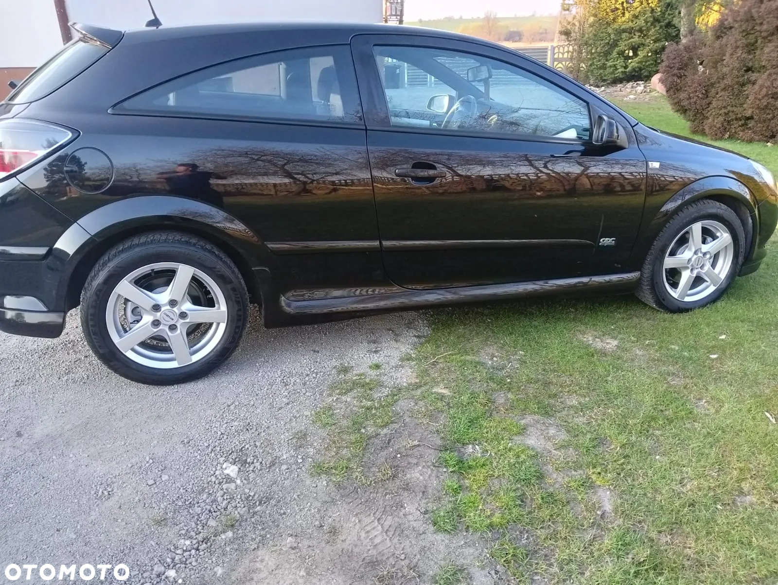 Opel Astra GTC 1.8 Sport - 17