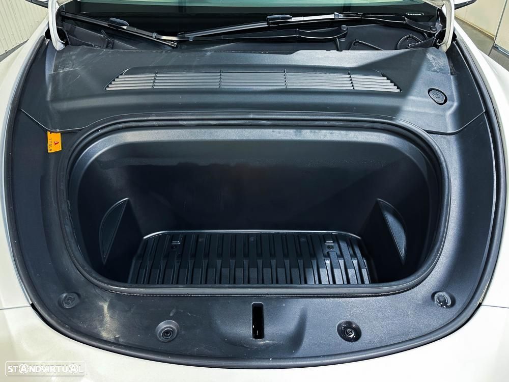 Tesla Model Y Standard - 59
