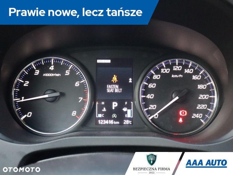 Mitsubishi Outlander - 12