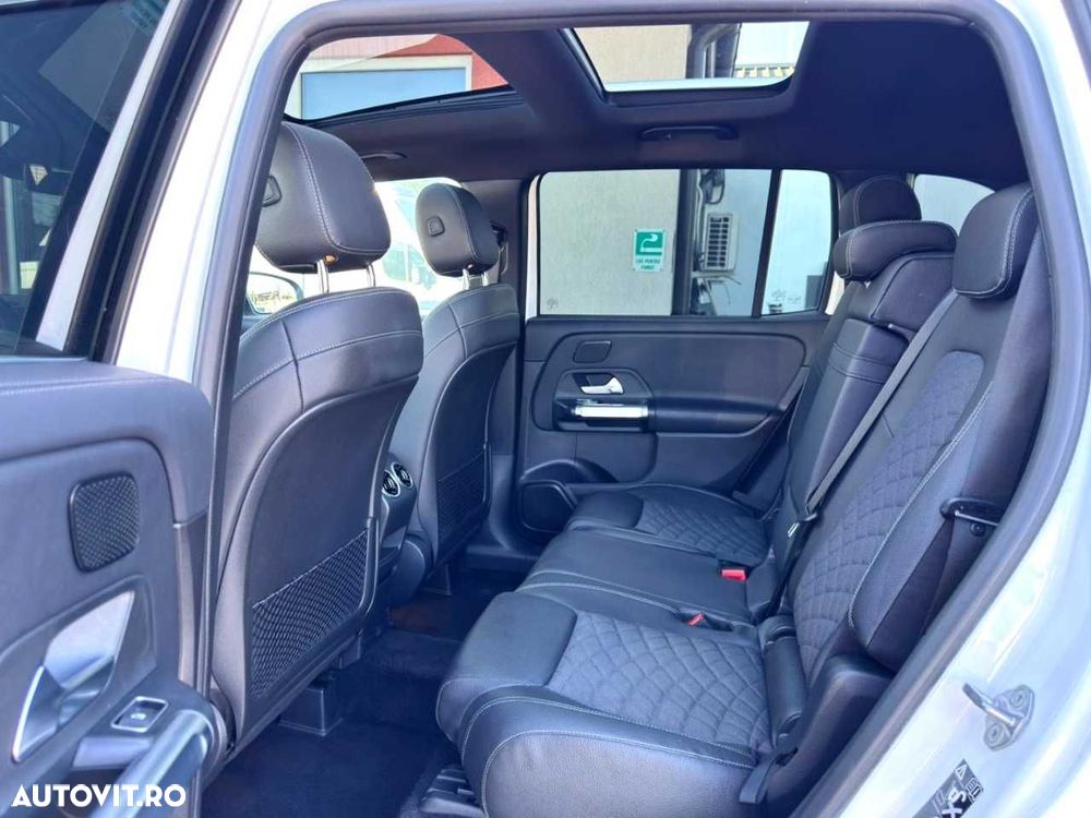 Mercedes-Benz GLB - 16