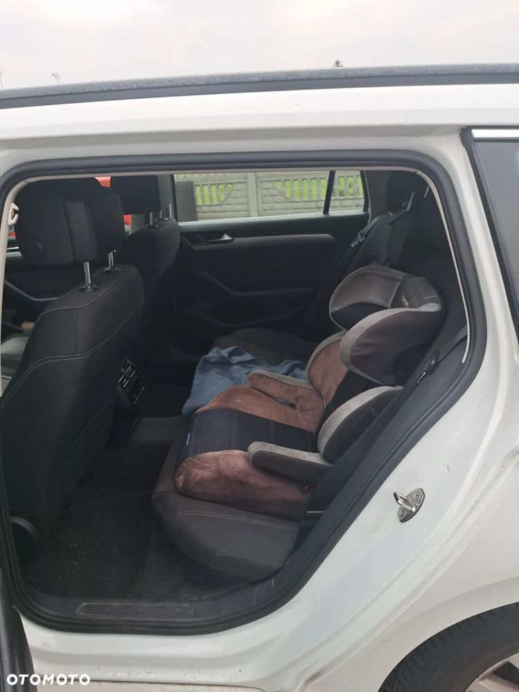 Volkswagen Passat 2.0 TDI BMT Comfortline - 10