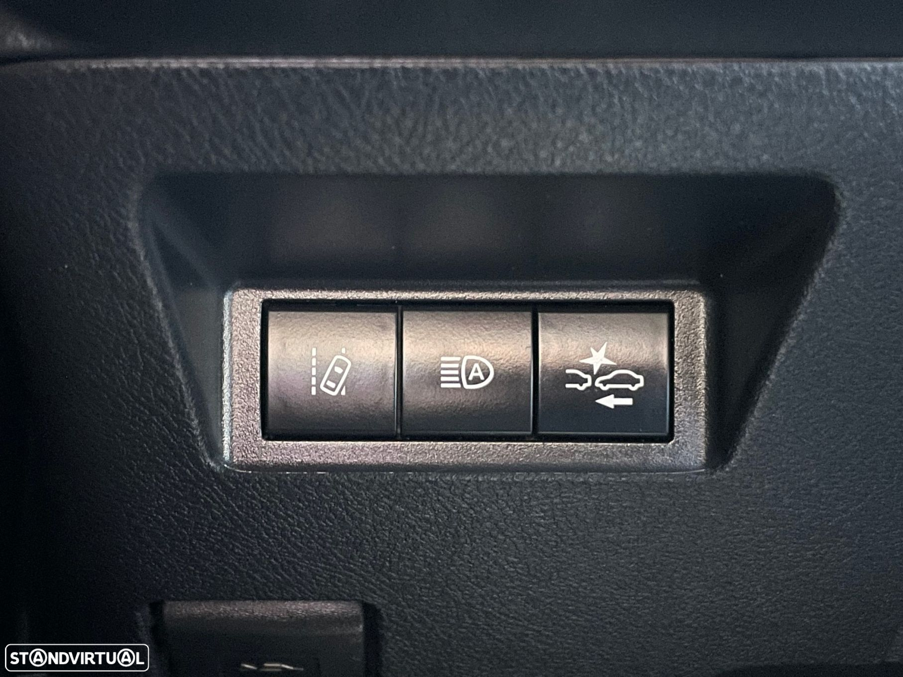 Toyota Yaris 1.0 VVT-i - 26