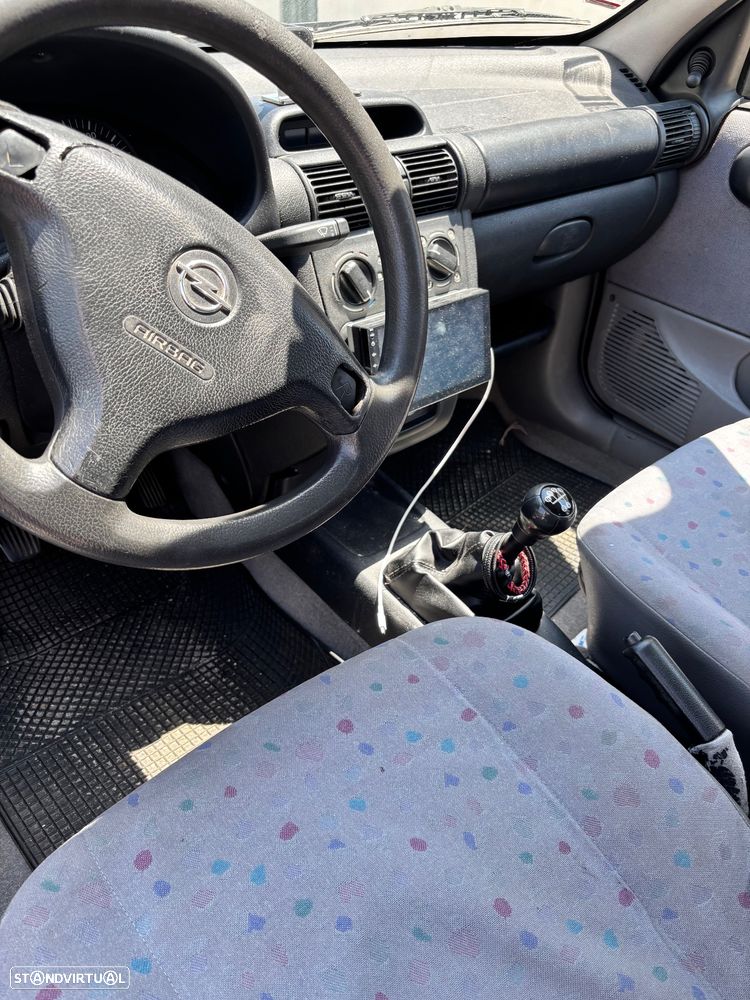 Opel Corsa 1.0 - 5