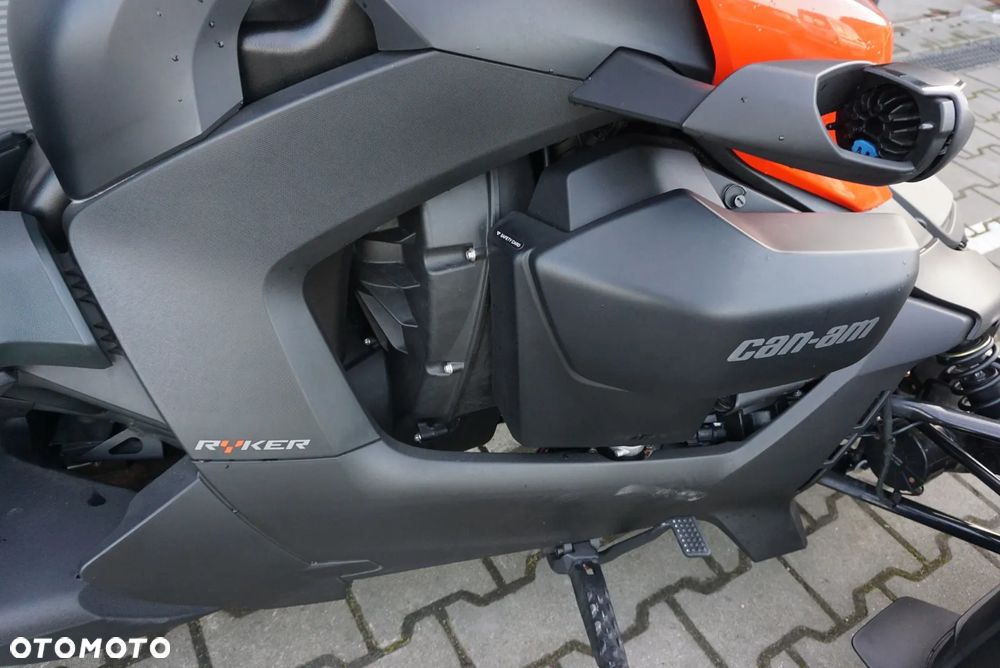 Can-Am Ryker - 8