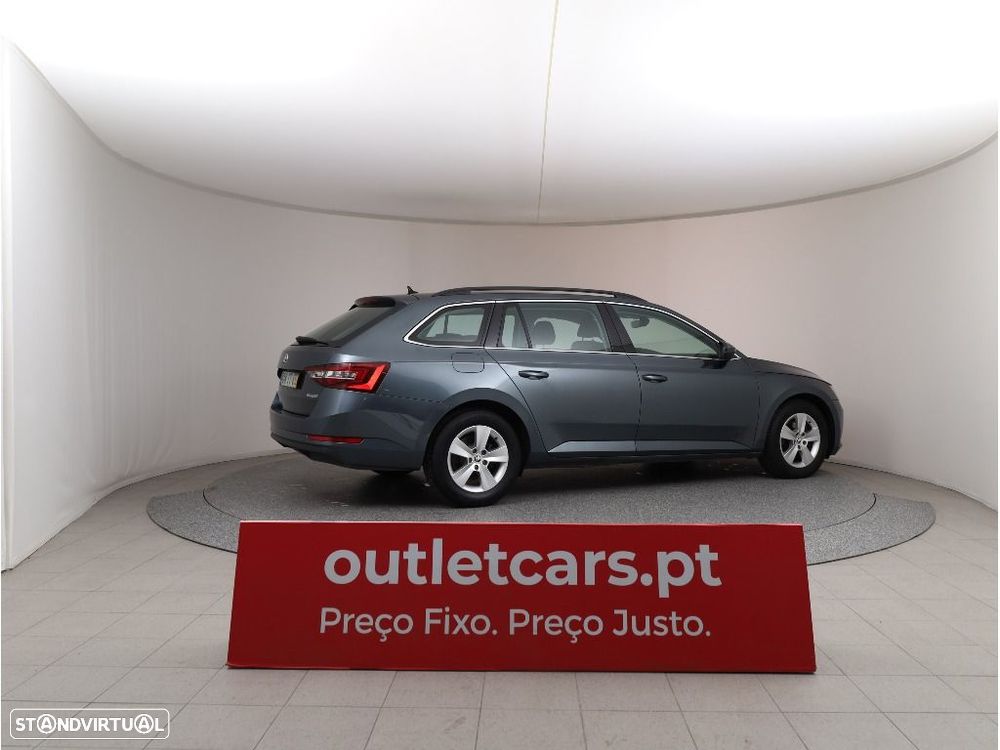 Skoda Superb Break 1.6 TDI Ambition - 9