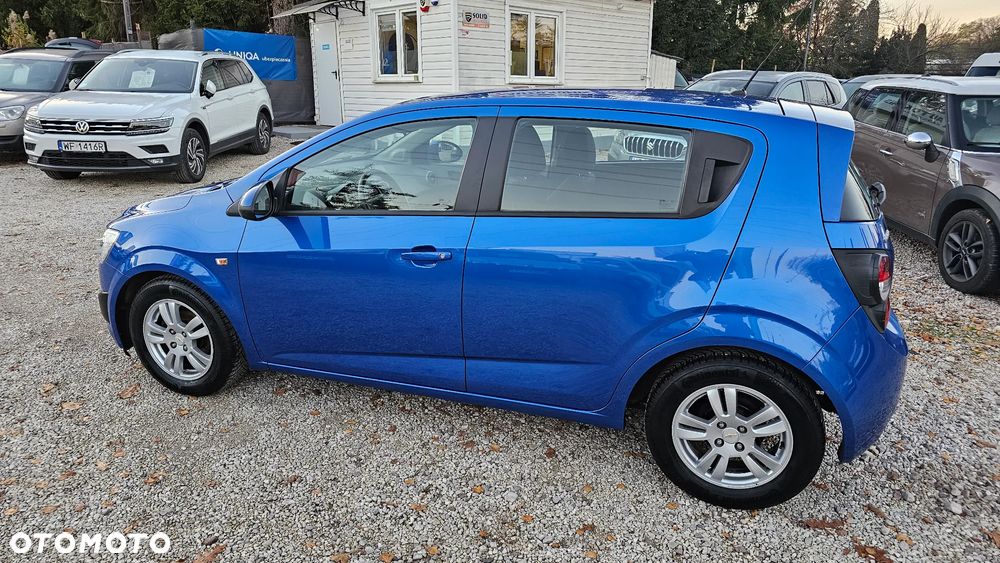 Chevrolet Aveo 1.4 16V LS Design+ - 26