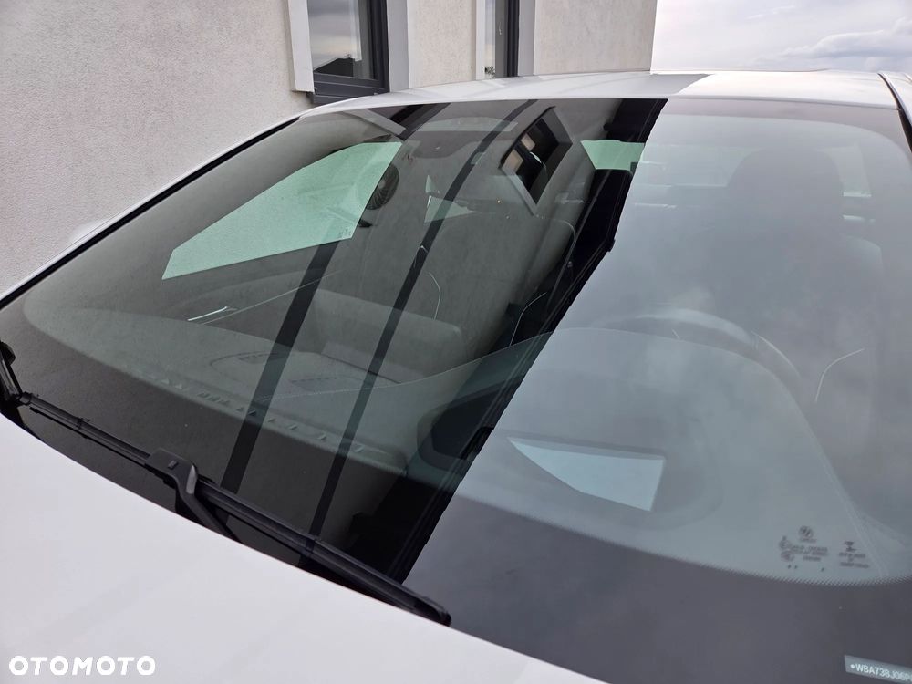 BMW Seria 5 540i xDrive M Sport Edition - 34