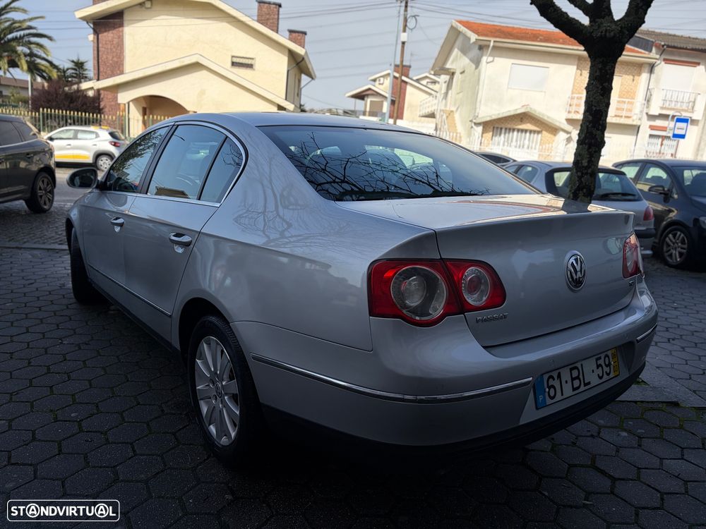 VW Passat 1.9 TDi Confortline - 4