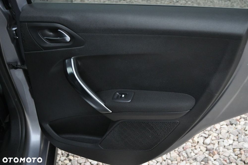Peugeot 2008 120 VTI Allure - 33