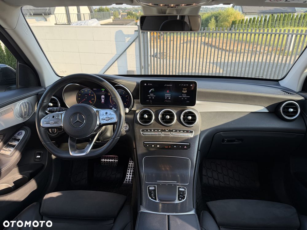Mercedes-Benz GLC - 28