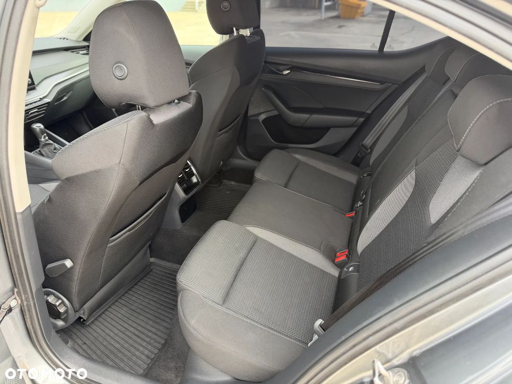 Skoda Octavia 1.0 TSI Ambition - 9