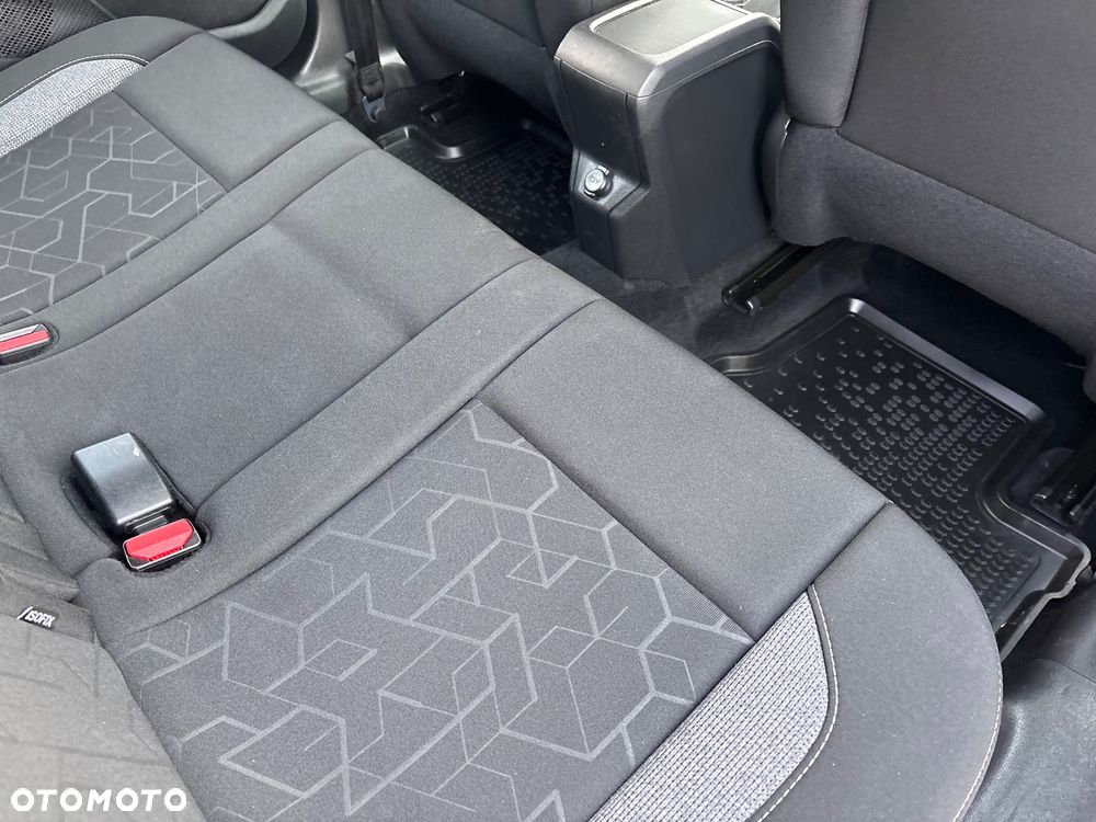 Peugeot 2008 1.2 Pure Tech Allure S&S - 29