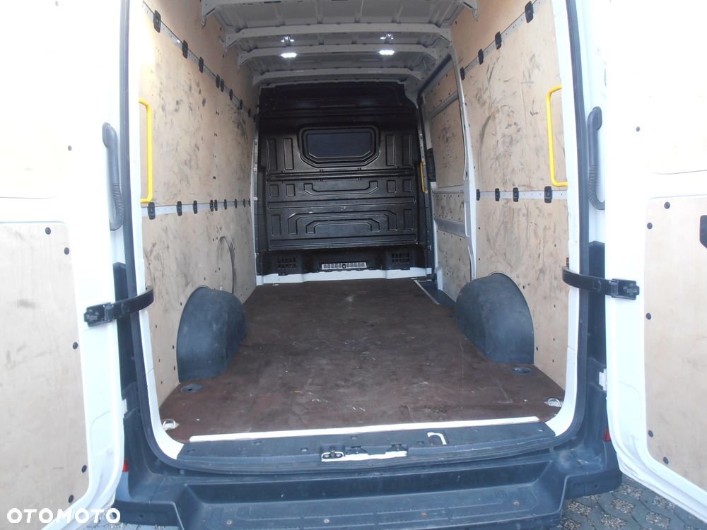 Volkswagen Crafter - 5
