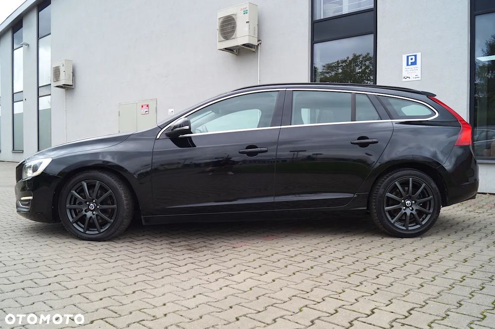 Volvo V60 D4 Summum - 13
