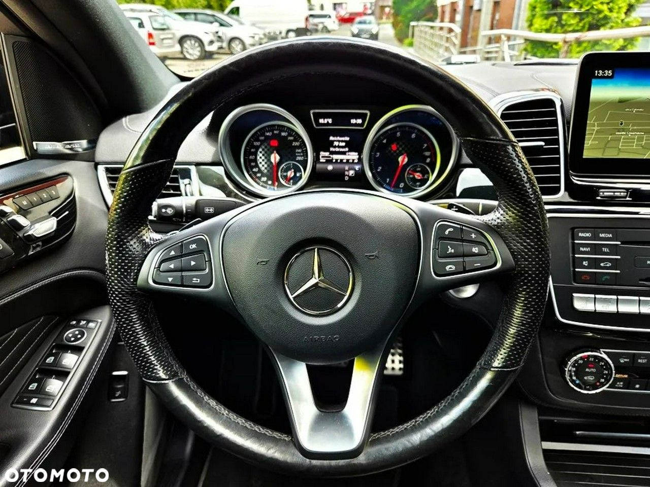Mercedes-Benz GLE - 13