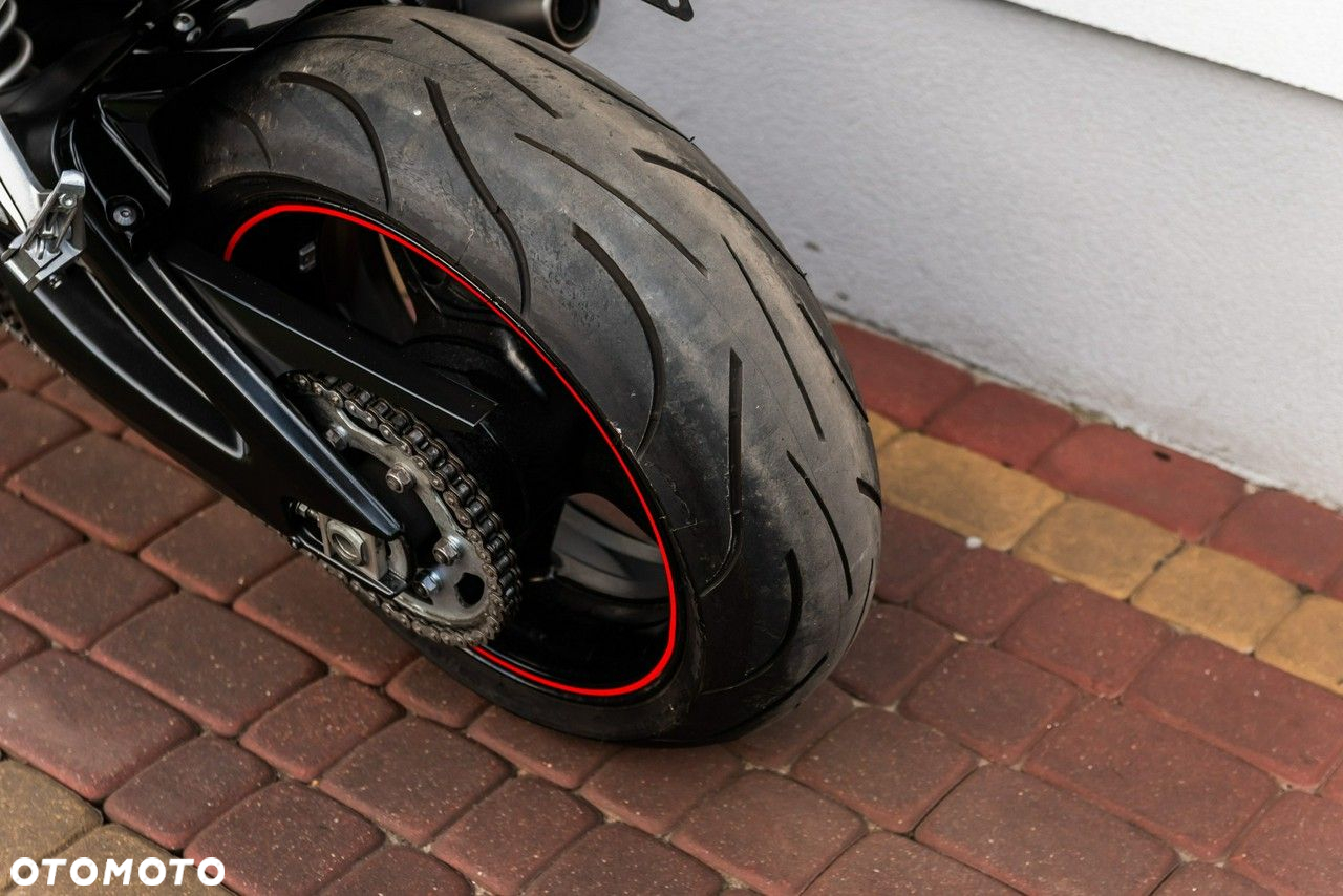 Yamaha FZ - 8