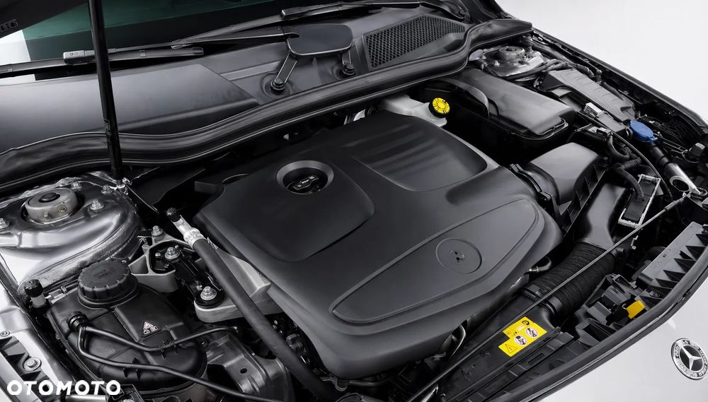 Mercedes-Benz CLA 250 4-Matic AMG Line - 19