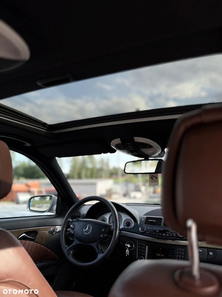 Mercedes-Benz Klasa E 320 CDI 4-Matic Avantgarde - 21
