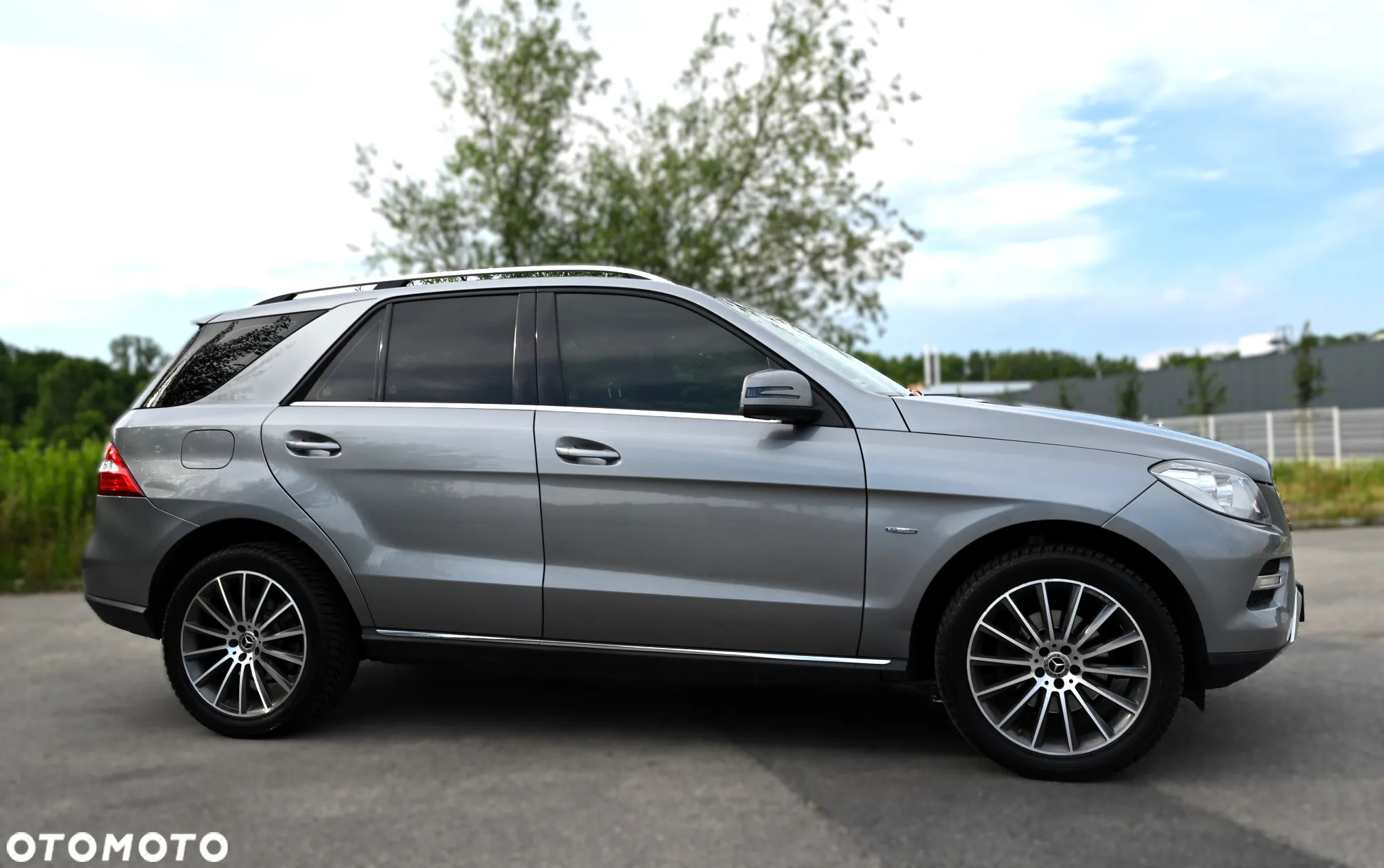 Mercedes-Benz ML - 13
