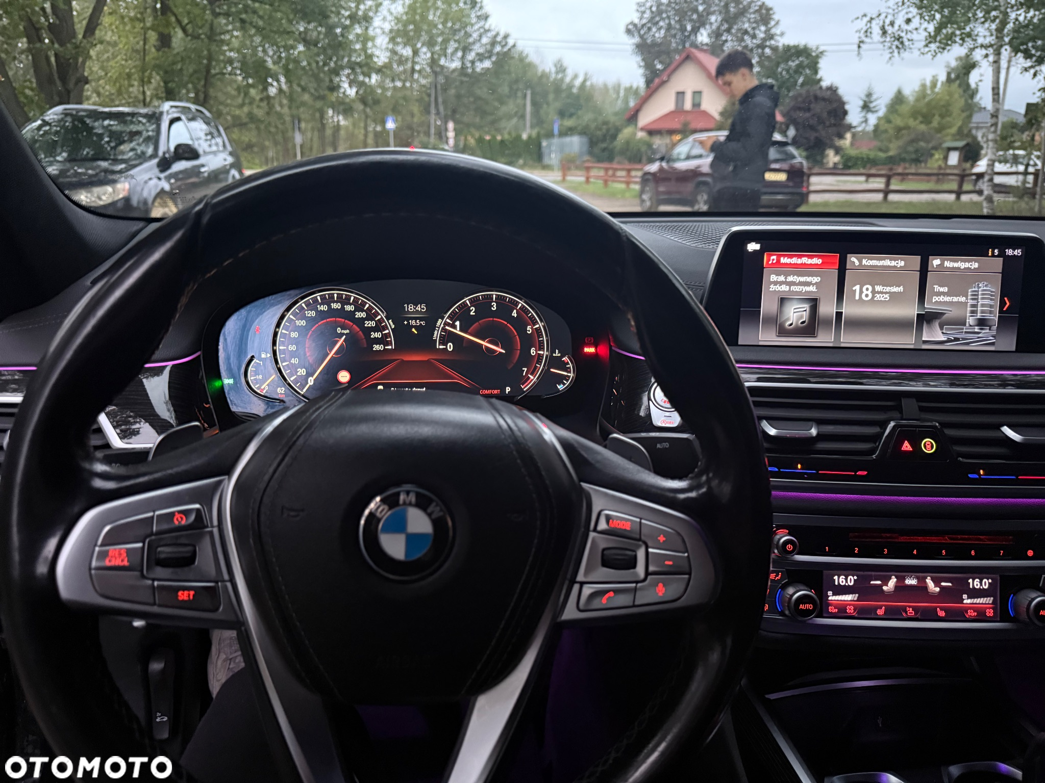 BMW Seria 7 740Li - 26