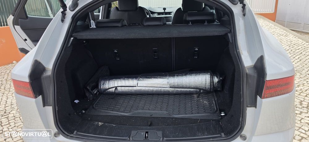 Jaguar E-Pace - 3
