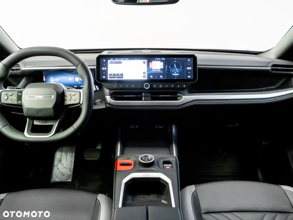 Jeep Compass 1.2 T3 mHEV First Edition FWD DCT - 32