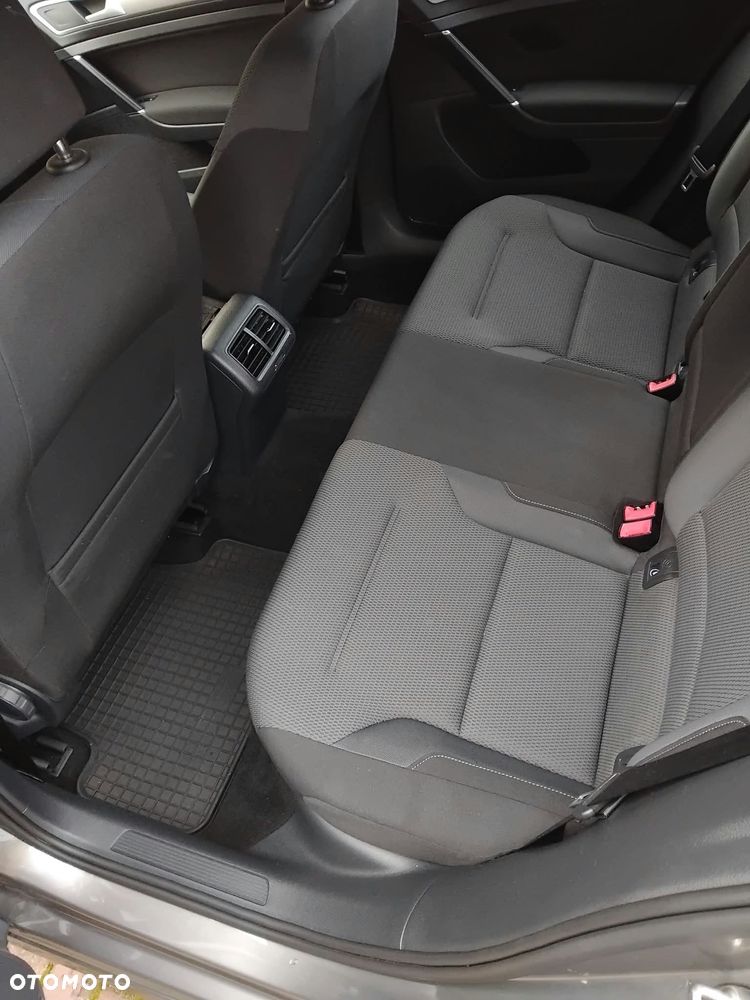 Volkswagen Golf - 7