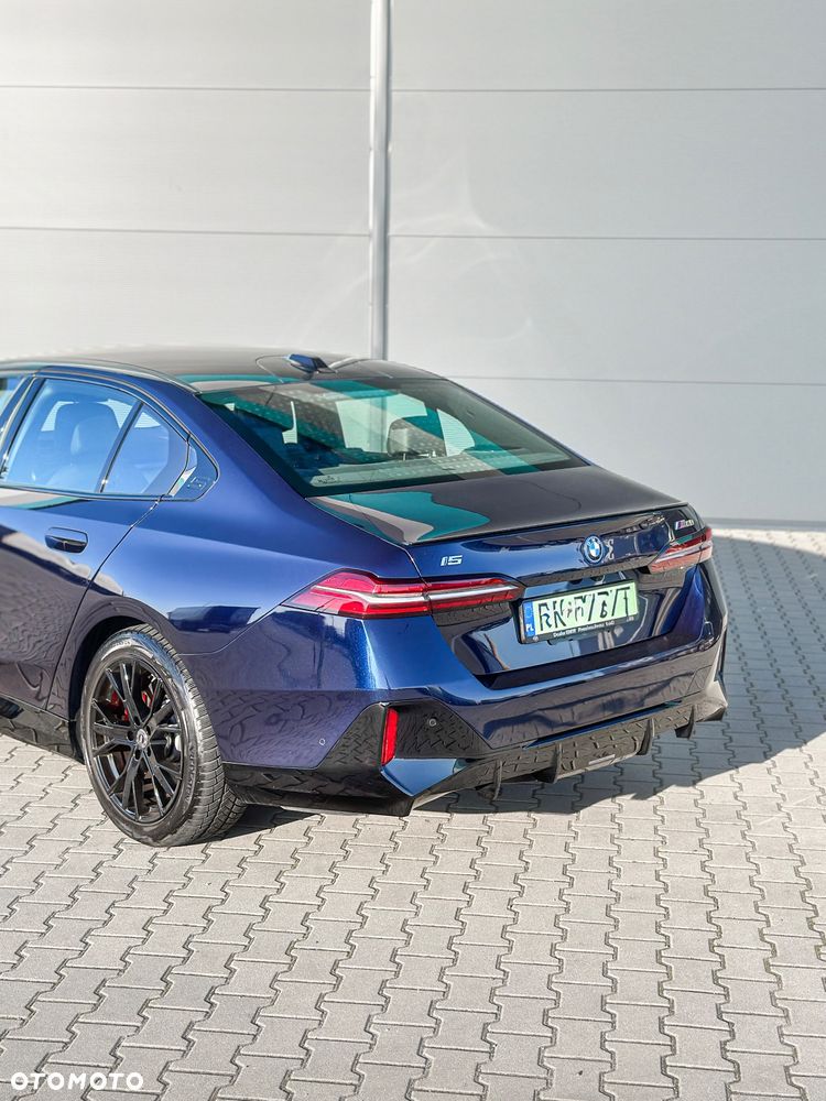 BMW i5 83.9kWh M60 xDrive - 9