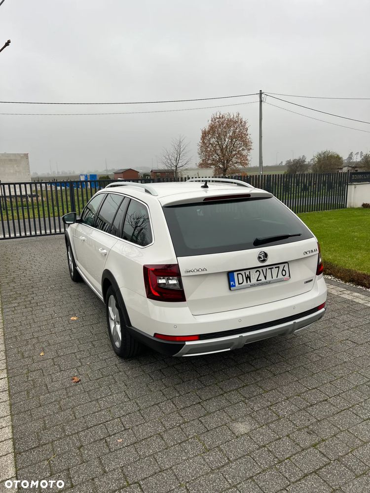 Skoda Octavia 2.0 TDI 4x4 DSG Scout - 5