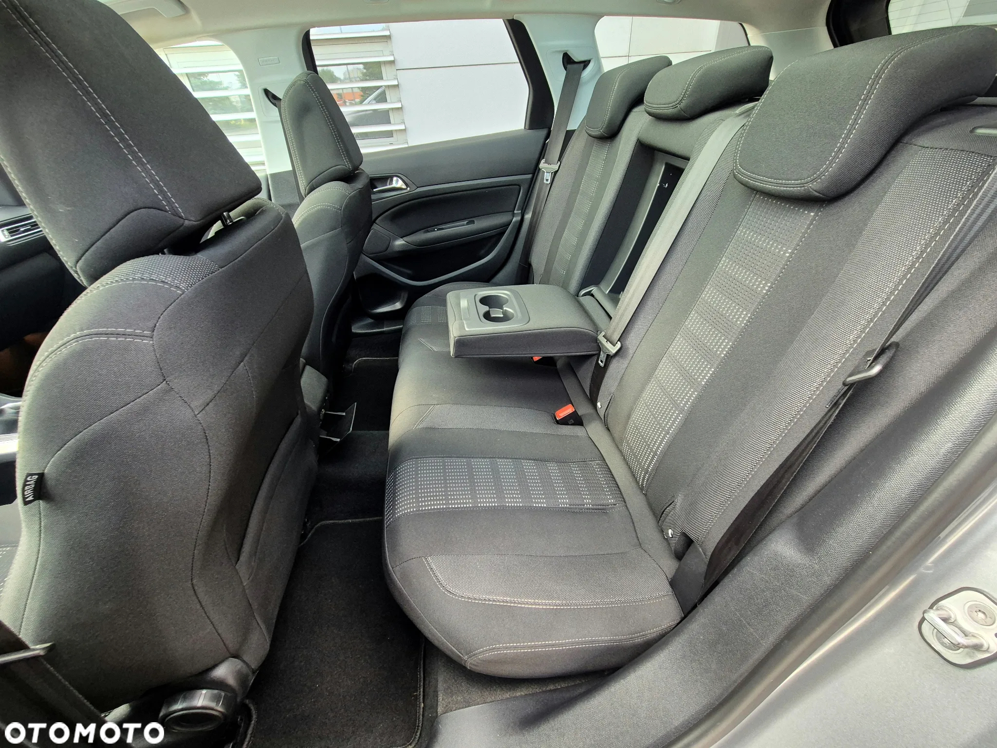 Peugeot 308 SW BlueHDi 150 Automatik Stop & Start Allure - 16