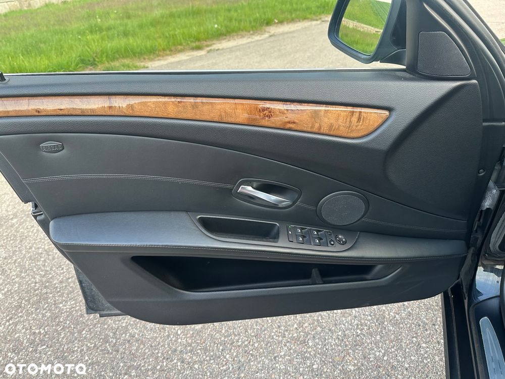 BMW Seria 5 520d - 17