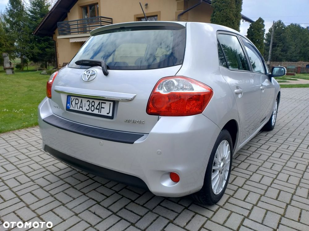 Toyota Auris 1.33 VVT-i - 7