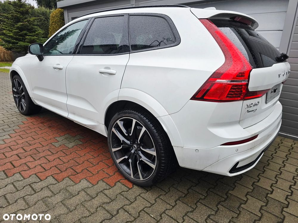 Volvo XC 60 - 4